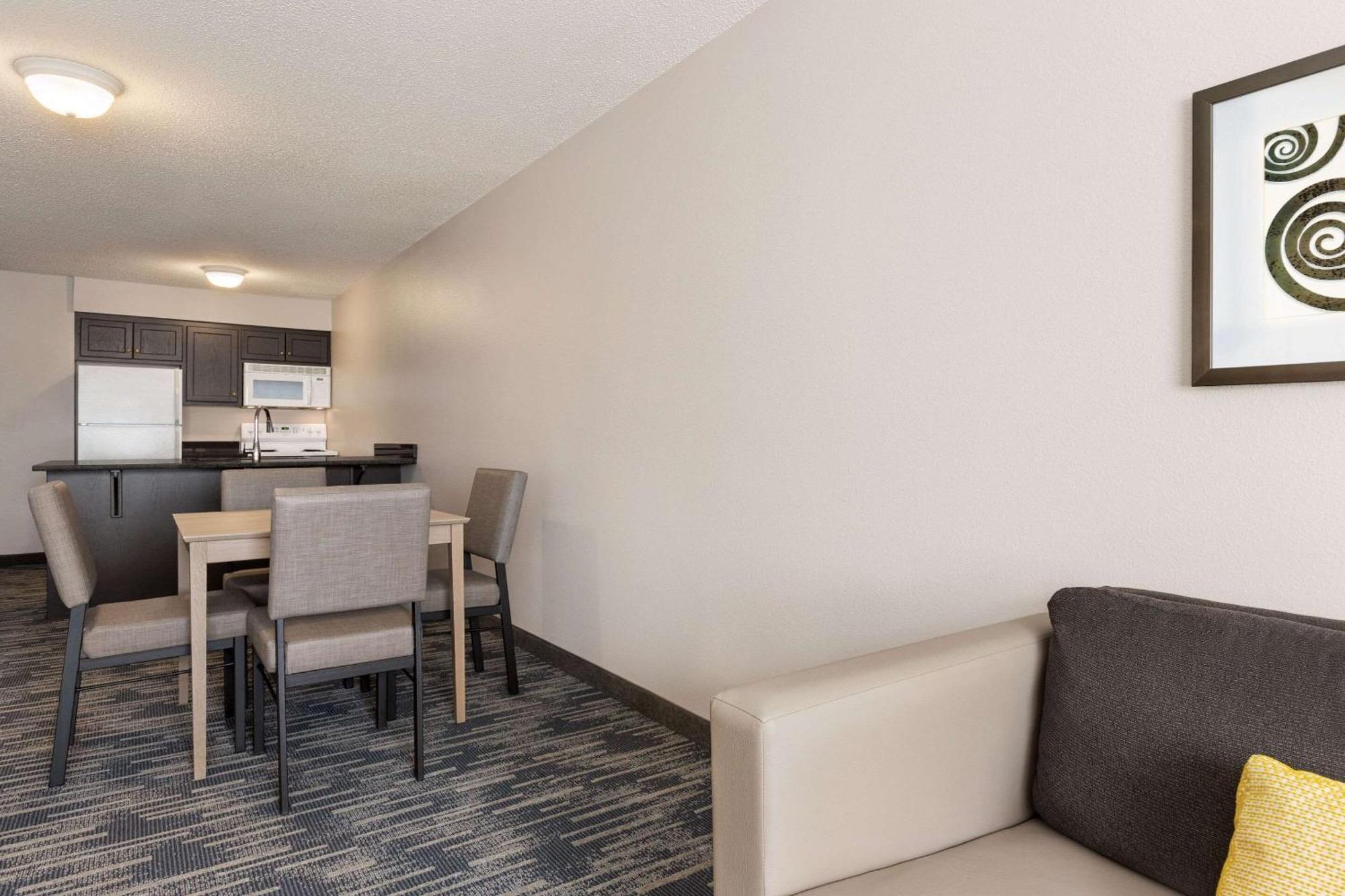 Country Inn & Suites By Radisson, St Cloud East, Mn Saint Cloud Kültér fotó